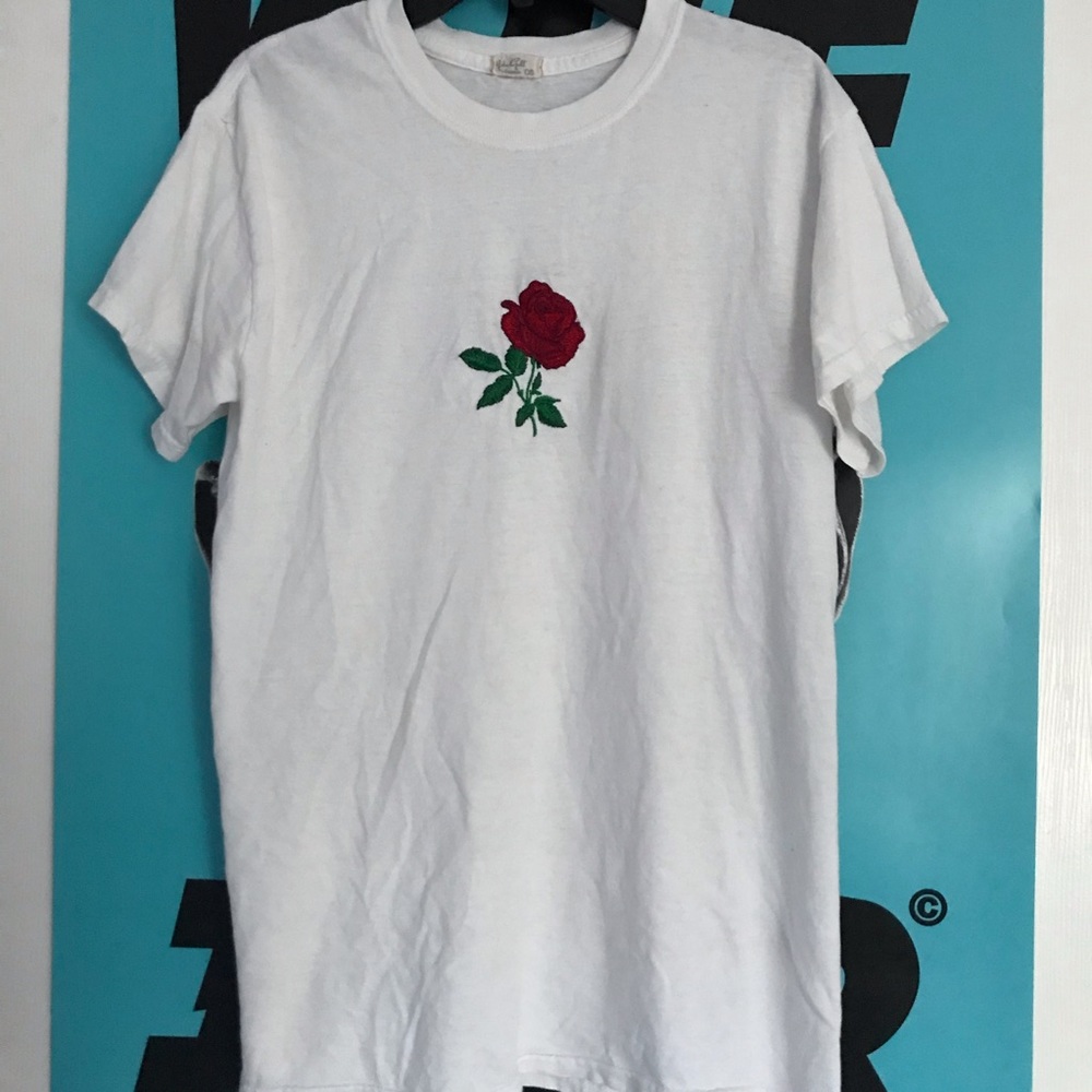 Brandy Melville Rose short sleeve
